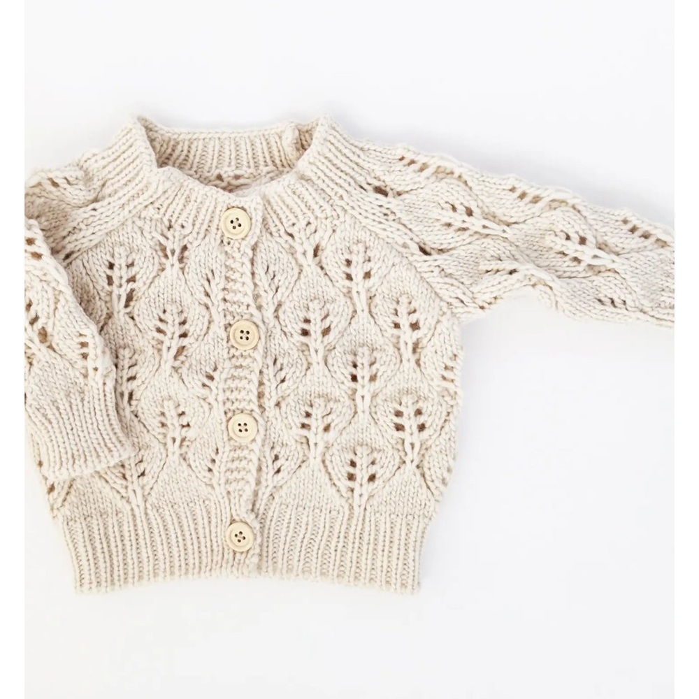 Huggalugs
Leaf Lace Hand Knit
Cardigan Sweater Natural